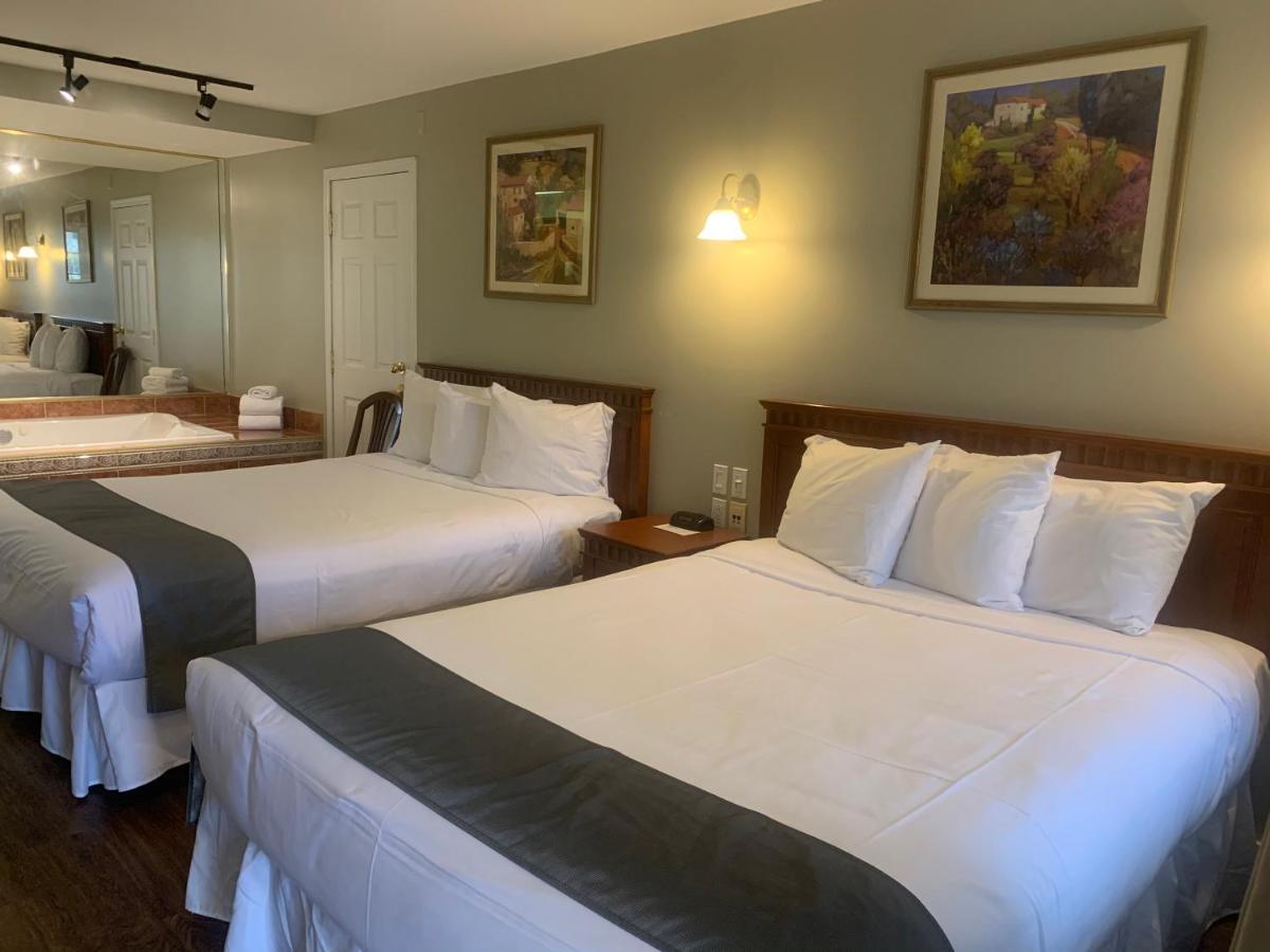 Hotel And Suites Les Laurentides Saint-Sauveur-des-Monts Kültér fotó