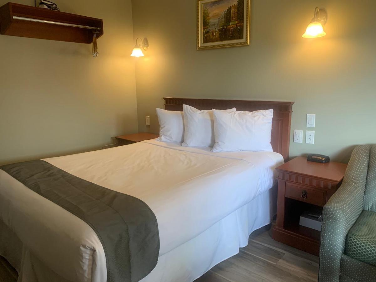 Hotel And Suites Les Laurentides Saint-Sauveur-des-Monts Kültér fotó