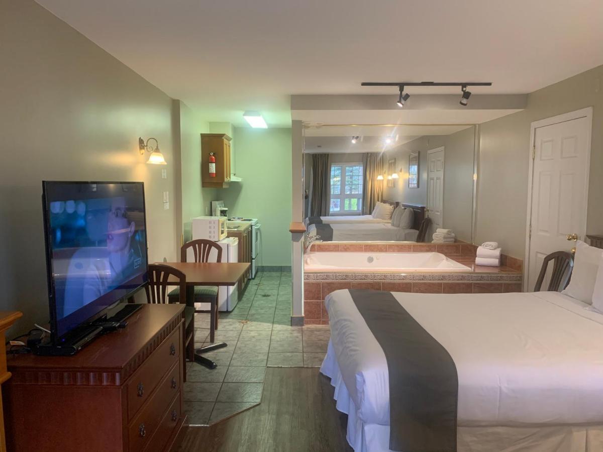 Hotel And Suites Les Laurentides Saint-Sauveur-des-Monts Kültér fotó